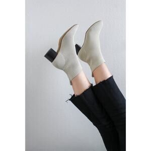 Everlane The Glove Ankle Boot in Bone Women's Size 9.5